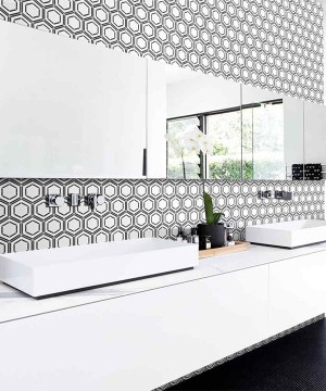 Porcelanico in Black & White Hexagon Marble